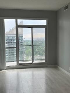 Photo de la propriété:  2220 Lakeshore Boulevard W 2810  ON M8V 0C1 