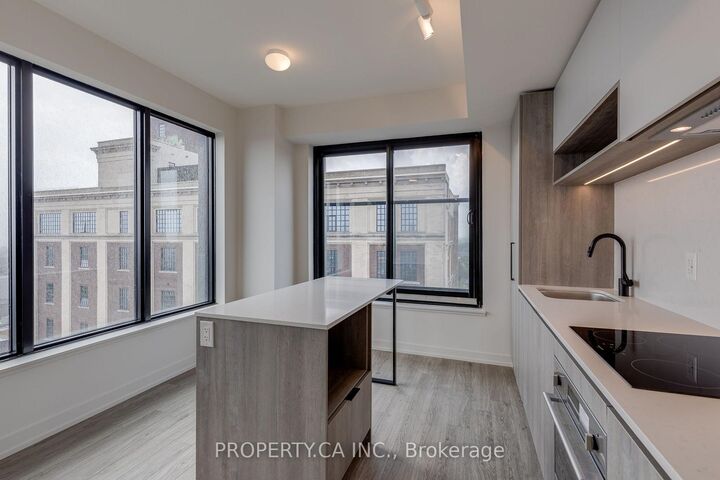 Property Photo:  181 Sterling Road 1408  ON M6R 2B2 