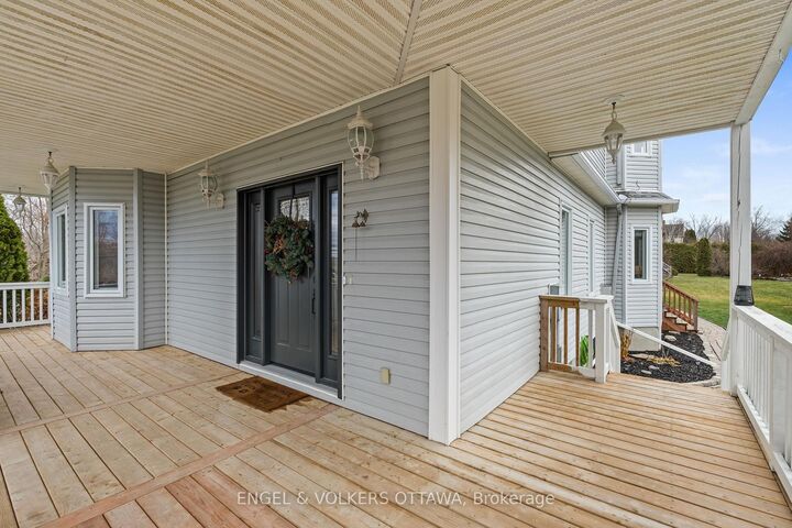 Property Photo: 2410 Concession Road ON K0G 1J0