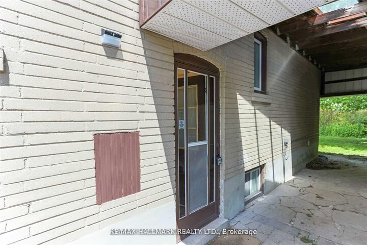 Property Photo:  56 Courton Drive  ON M1R 1K8 
