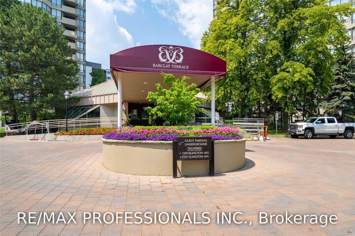 Property Photo:  1300 Islington Avenue 809  ON M9A 5C4 