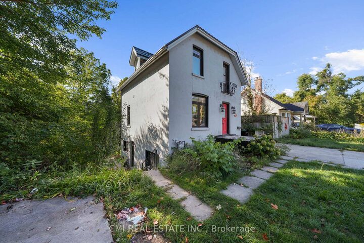 Property Photo: 43 Perry Street ON L4N 2G2