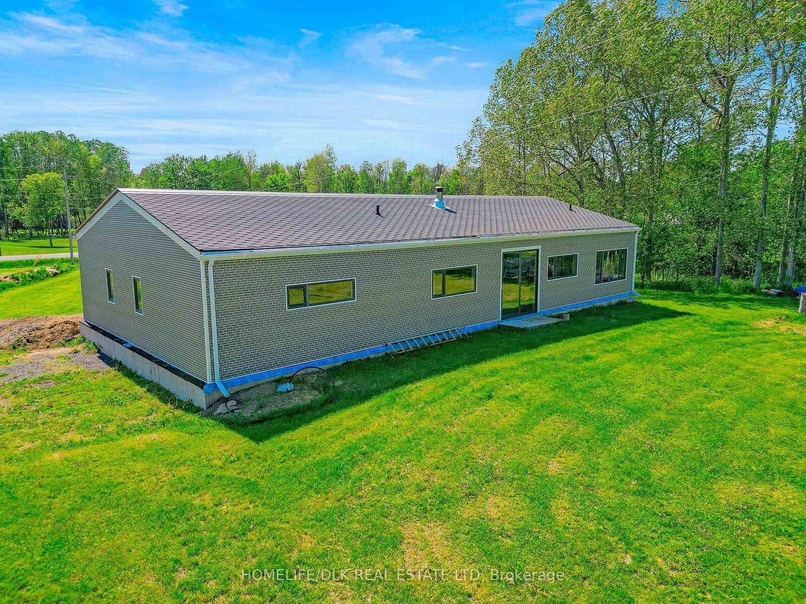 Property Photo: 2805 Rocky Road ON K6V 5T1