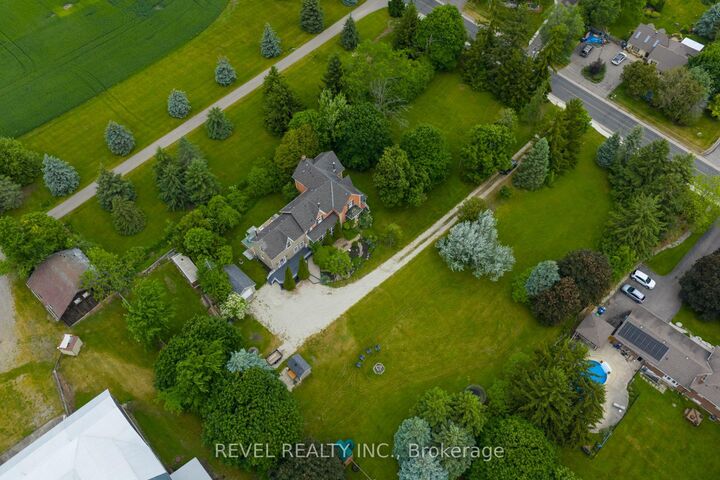 Property Photo: 14700 Creditview Road ON L7C 3G1