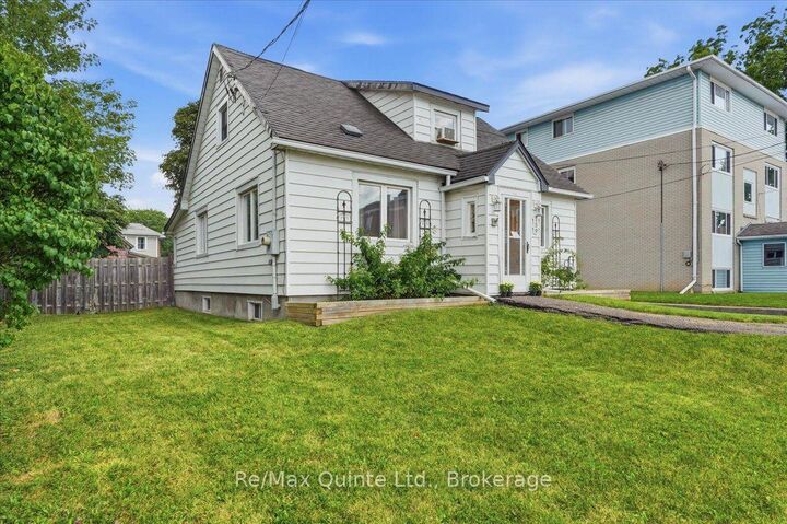 Property Photo:  159 Lingham Street  ON K8N 3T3 