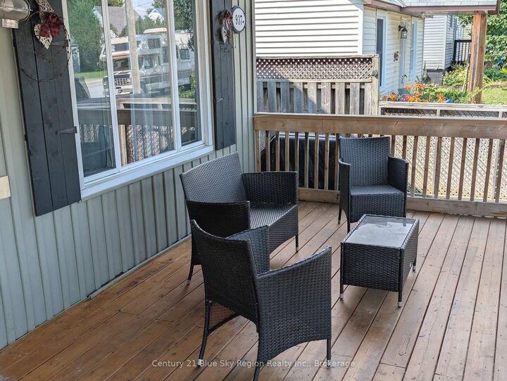 Property Photo:  937 Galt Street  ON P1B 5N5 