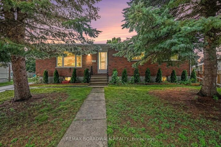 Property Photo:  169 Henry Street  ON K7C 1A9 