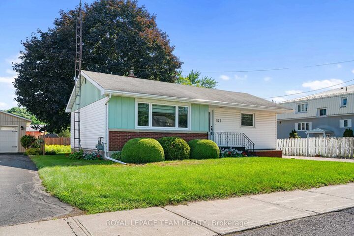 Photo de la propriété: 573 St Lawrence Street ON K0C 2K0
