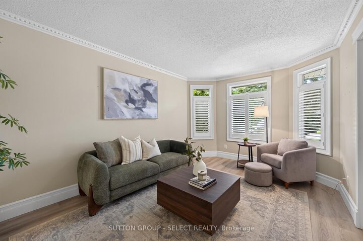 Property Photo:  12 Banting Crescent  ON N6G 4G2 