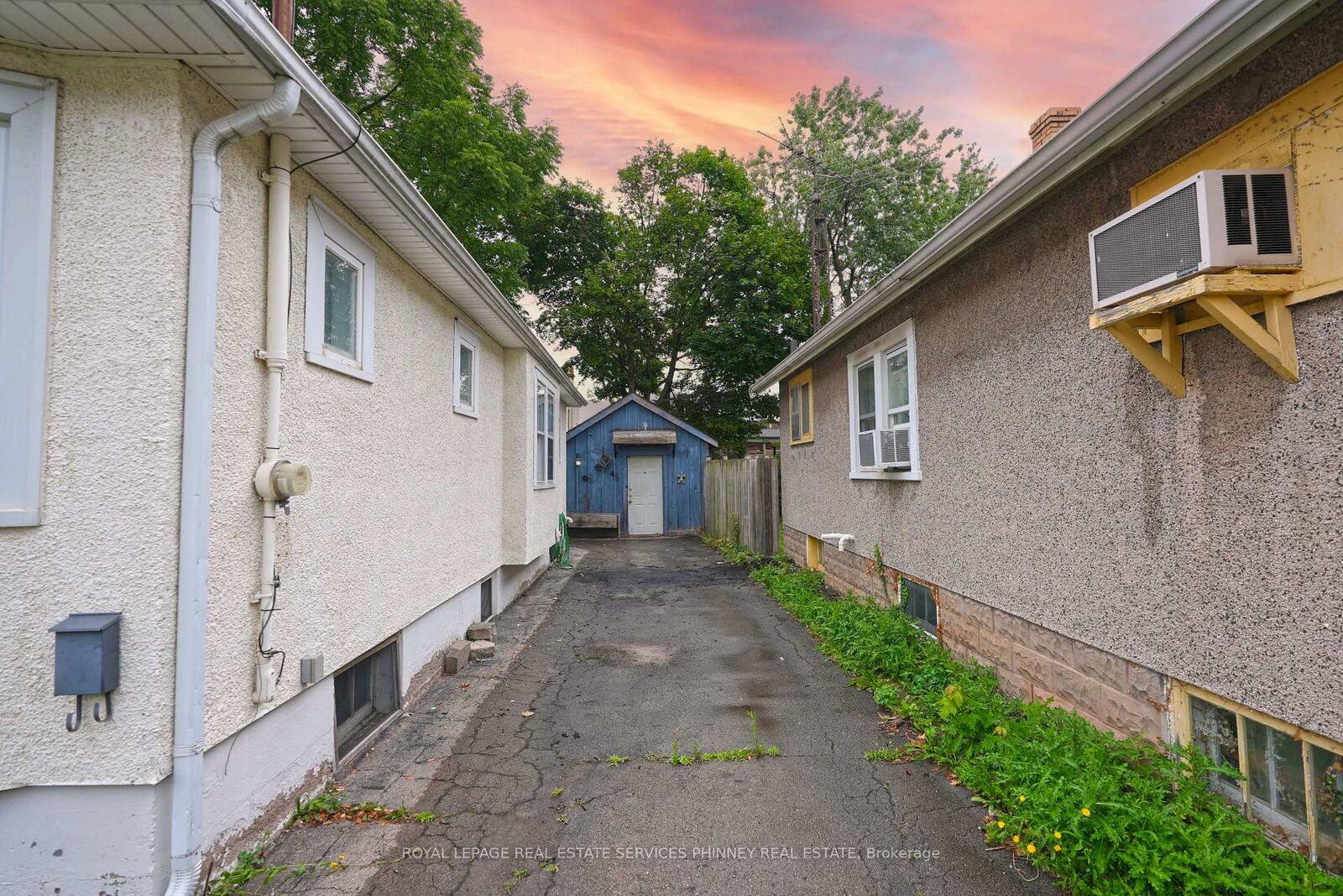 Property Photo:  26 Avenue Place  ON L3B 4B1 