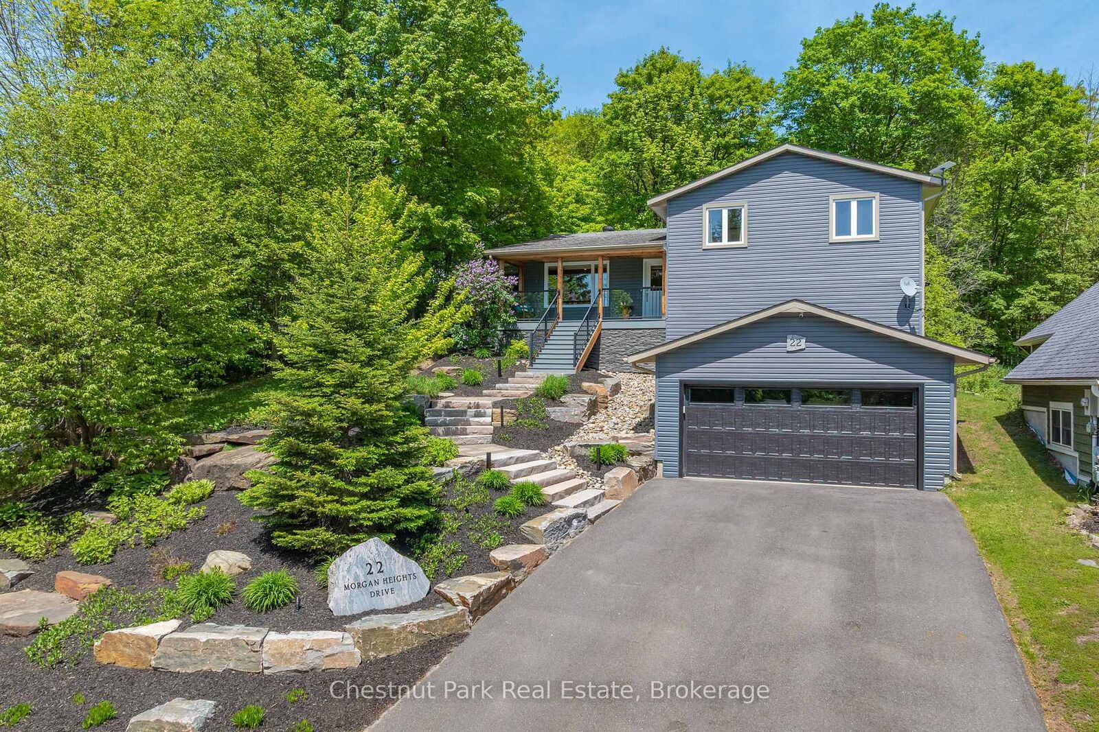 Property Photo: 22 Morgan Heights Drive ON P1H 1B7