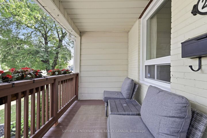 Property Photo:  213 Oakcrest Avenue  ON M4C 1B8 