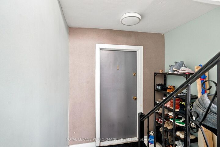 Property Photo: 251 Ste Monique Street 1 ON K1L 7P6
