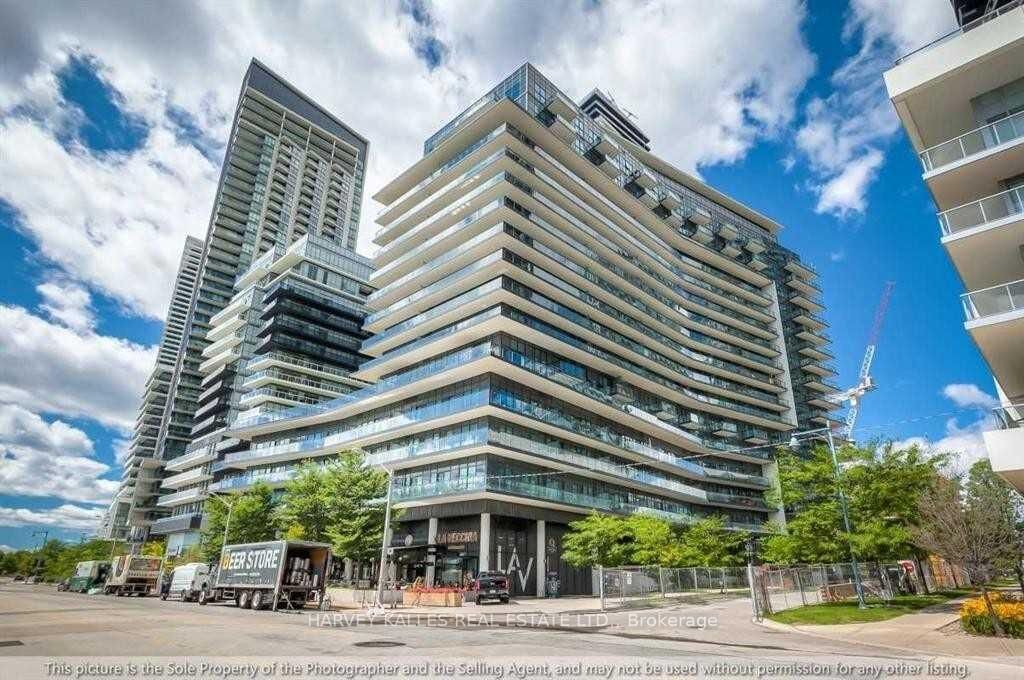 Property Photo:  39 Annie Craig Drive 1518  ON M8V 0C5 
