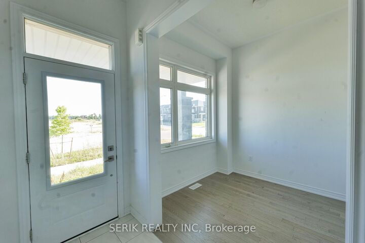 Property Photo:  163 Fenchurch Manor  ON L9J 0W9 