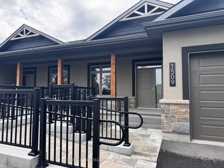Property Photo: 1509 Flanders Road ON K6V 0A3
