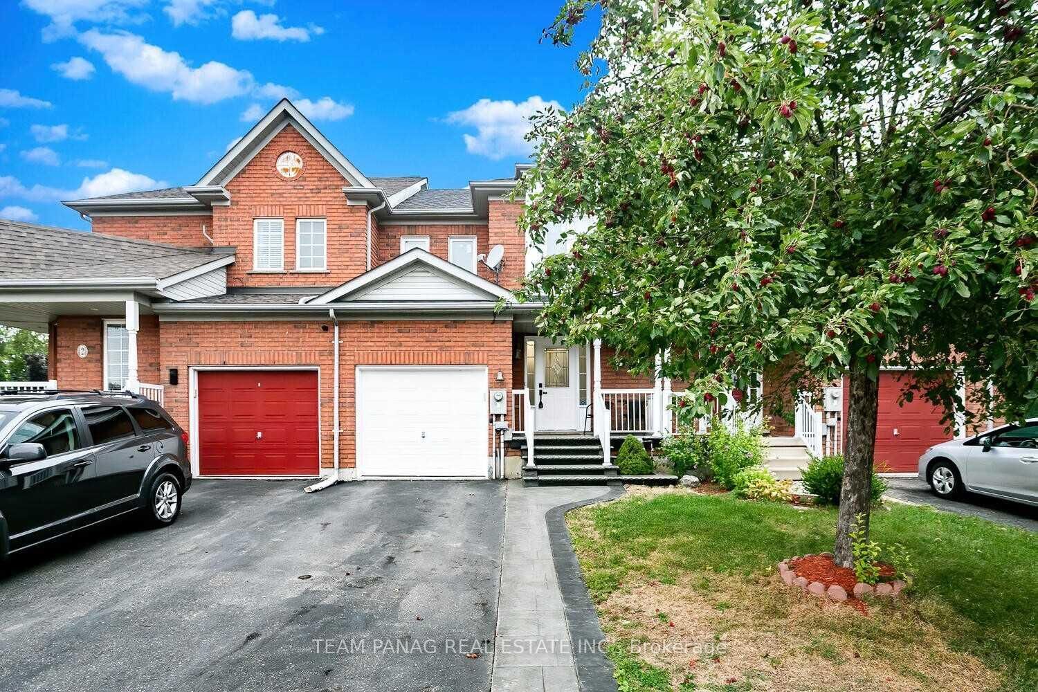 Property Photo:  4 Queen Anne Drive  ON L7A 1X1 