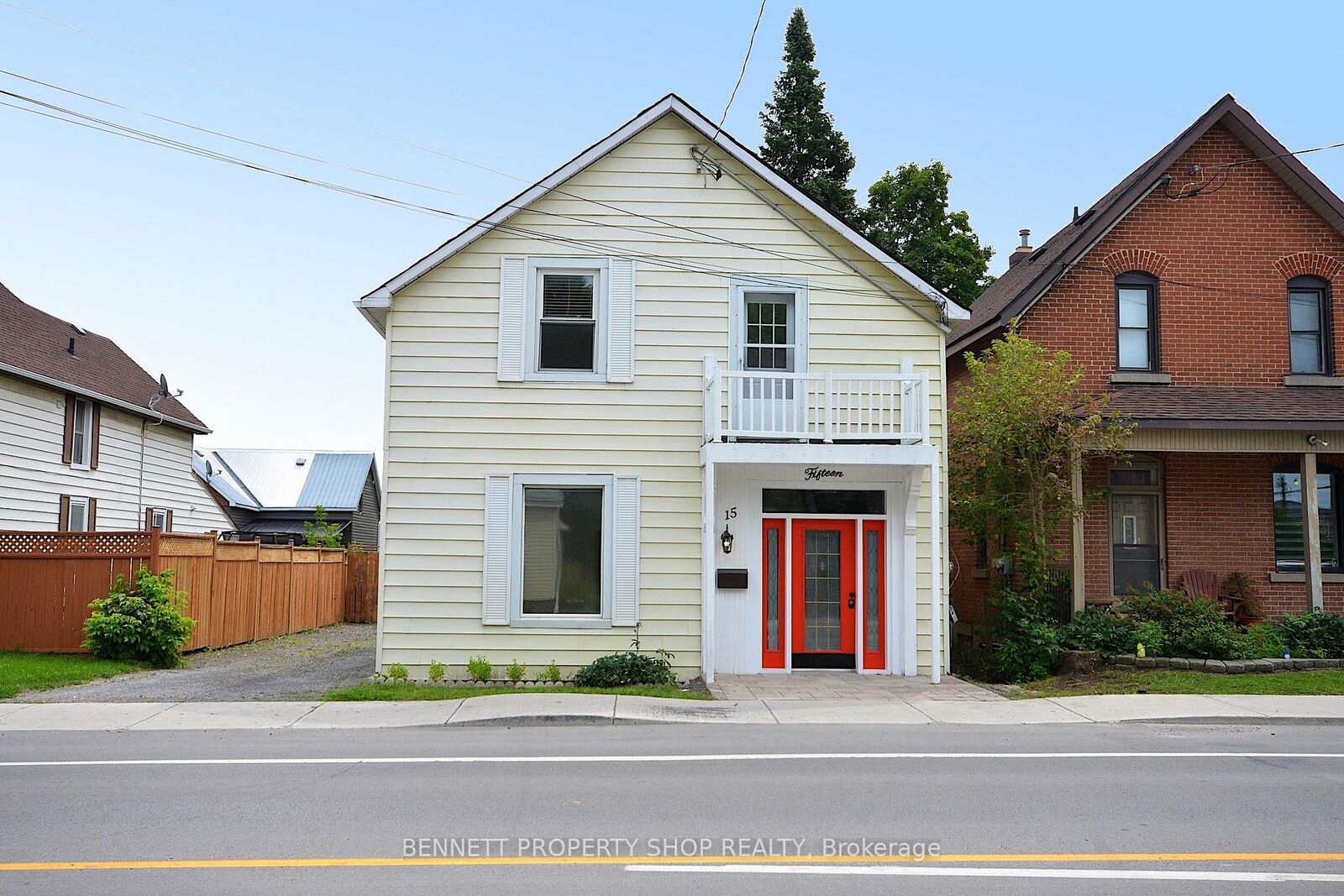 Property Photo:  15 Daniel Street N  ON K7S 2K4 