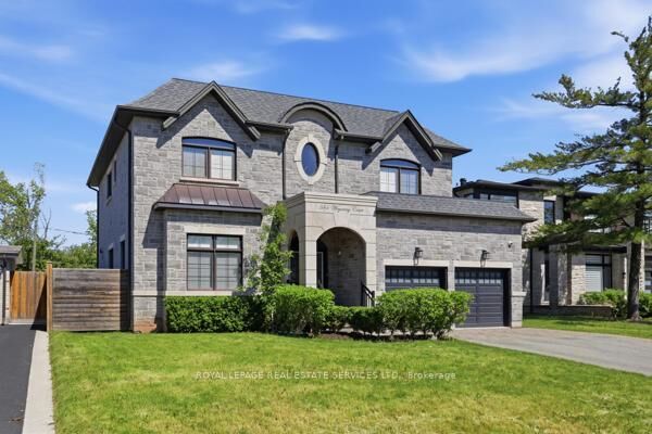 Property Photo: 584 Weynway Court ON L6L 4G7