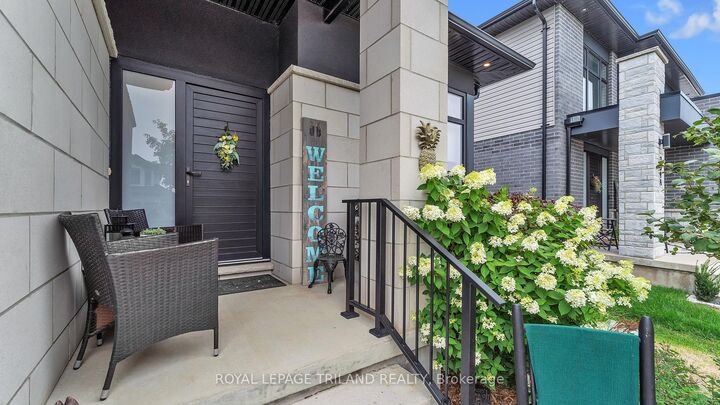 Property Photo: 2400 Red Thorne Avenue ON N6P 0E6