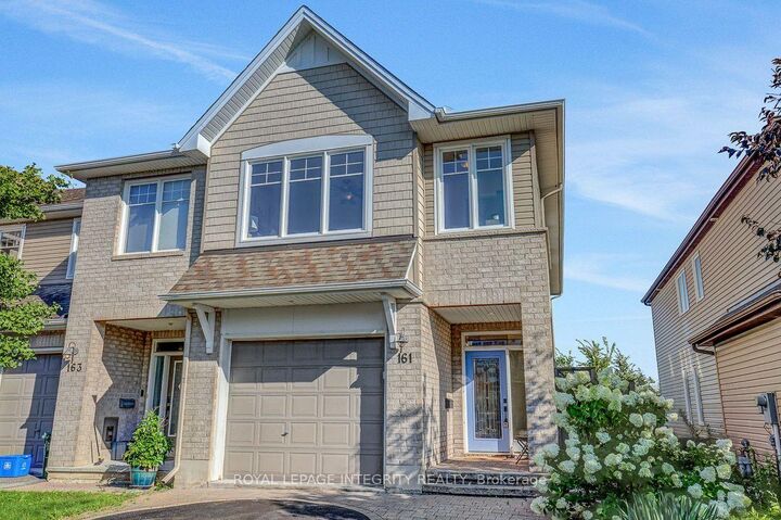 Property Photo: 161 Mojave Crescent ON K2S 0H3
