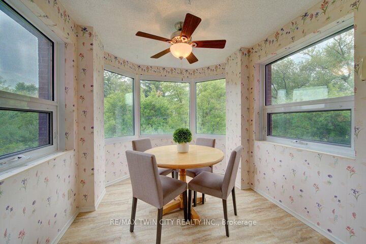 Property Photo: 52 Blue Springs Drive 32 ON N2J 4M4