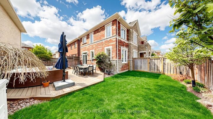 Property Photo: 3307 Granite Gate ON L7M 0L7