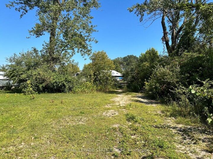 Photo de la propriété:  23 Old Cut Boulevard  ON N0E 1M0 