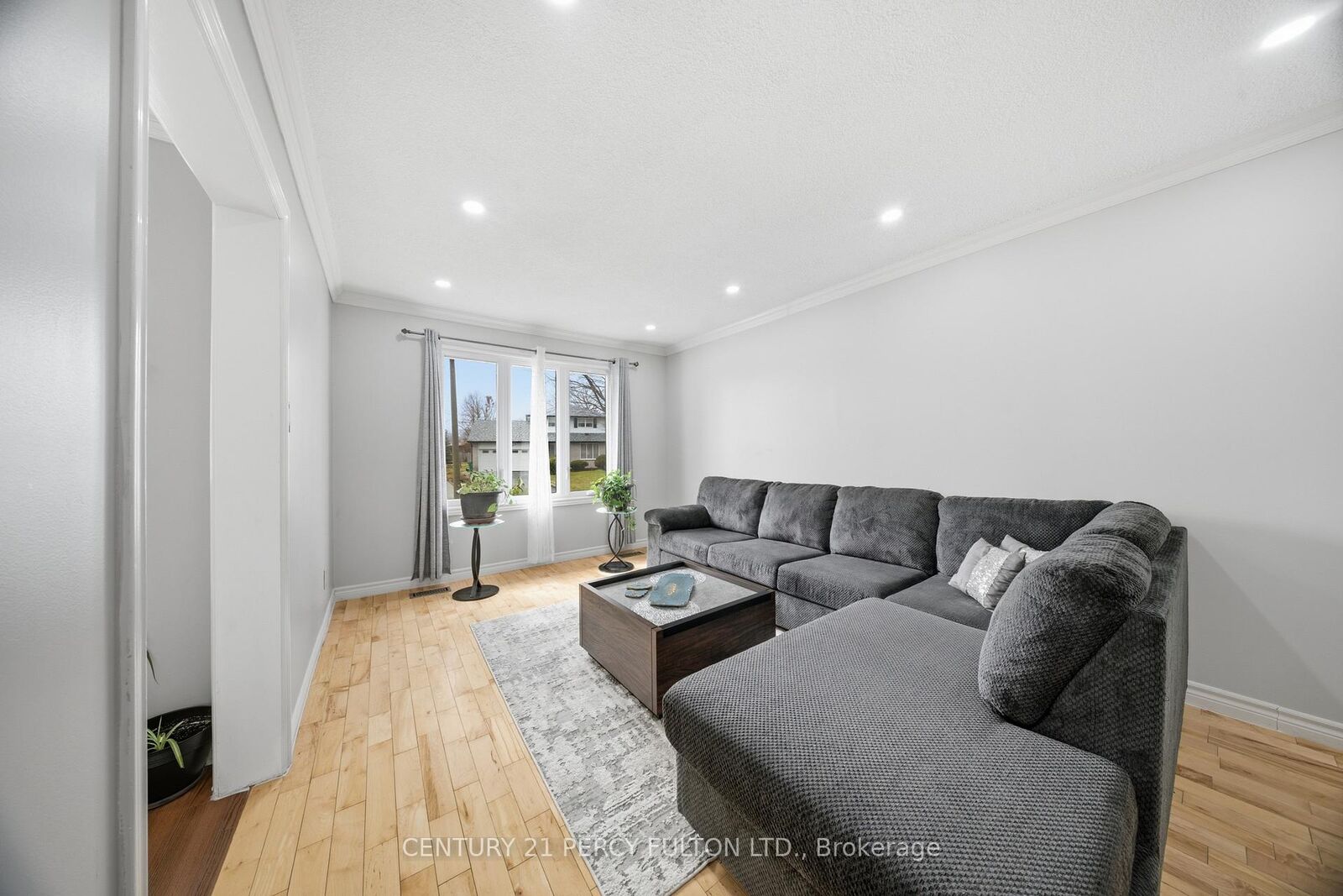Photo de la propriété:  1853 Mapleridge Drive  ON K9K 1R1 
