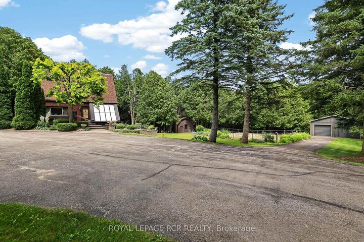 502 Townline Road — photo 1