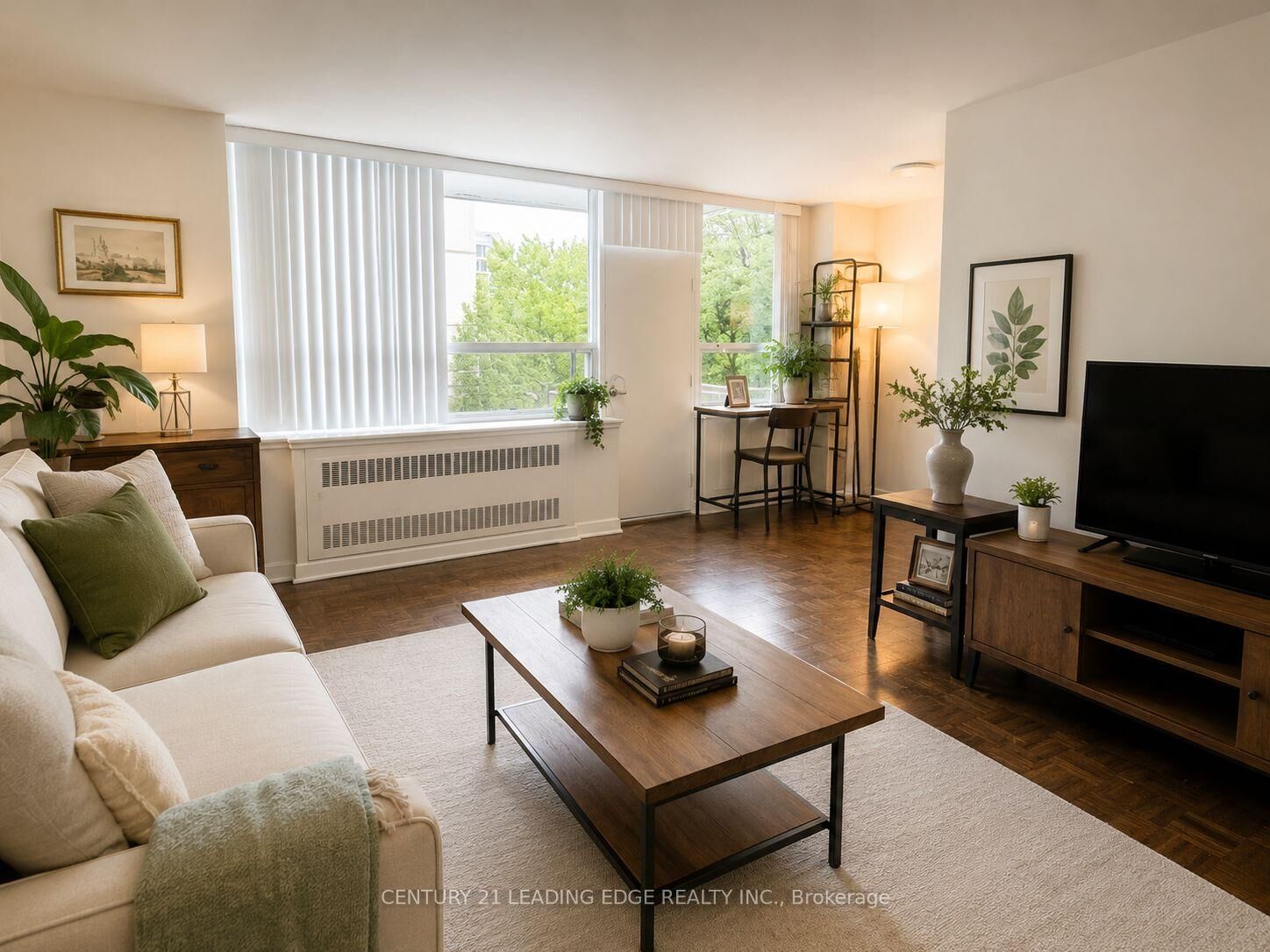 Property Photo:  103 Avenue Road 706  ON M5R 2G9 