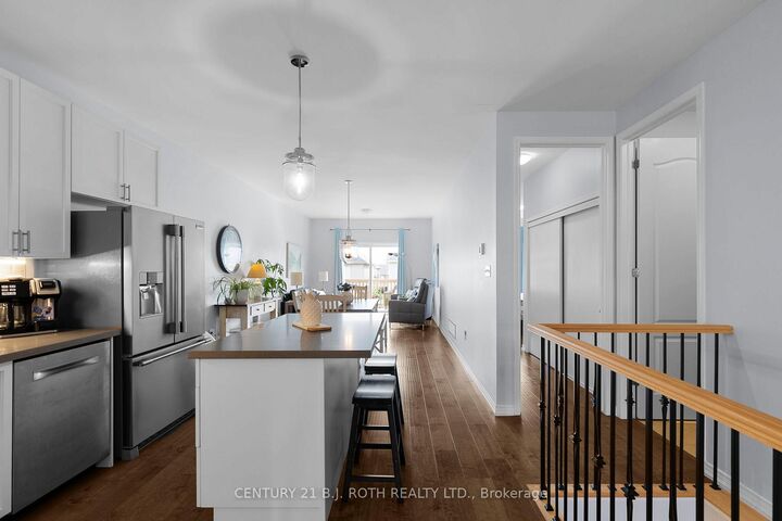 Property Photo:  117 Isabella Drive  ON L3V 8K7 