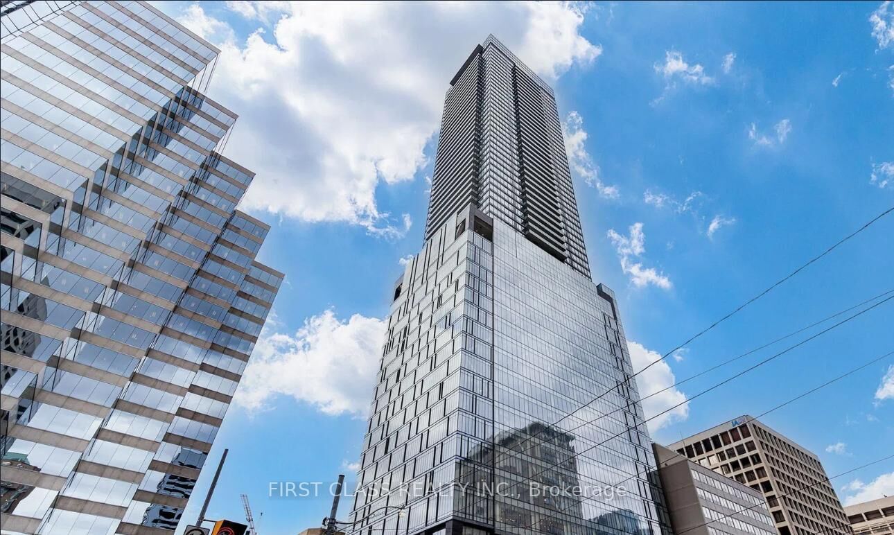 Photo de la propriété:  488 University Avenue 3916  ON M5G 0C1 