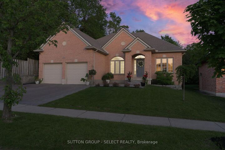 135 Plane Tree Drive — photo 1