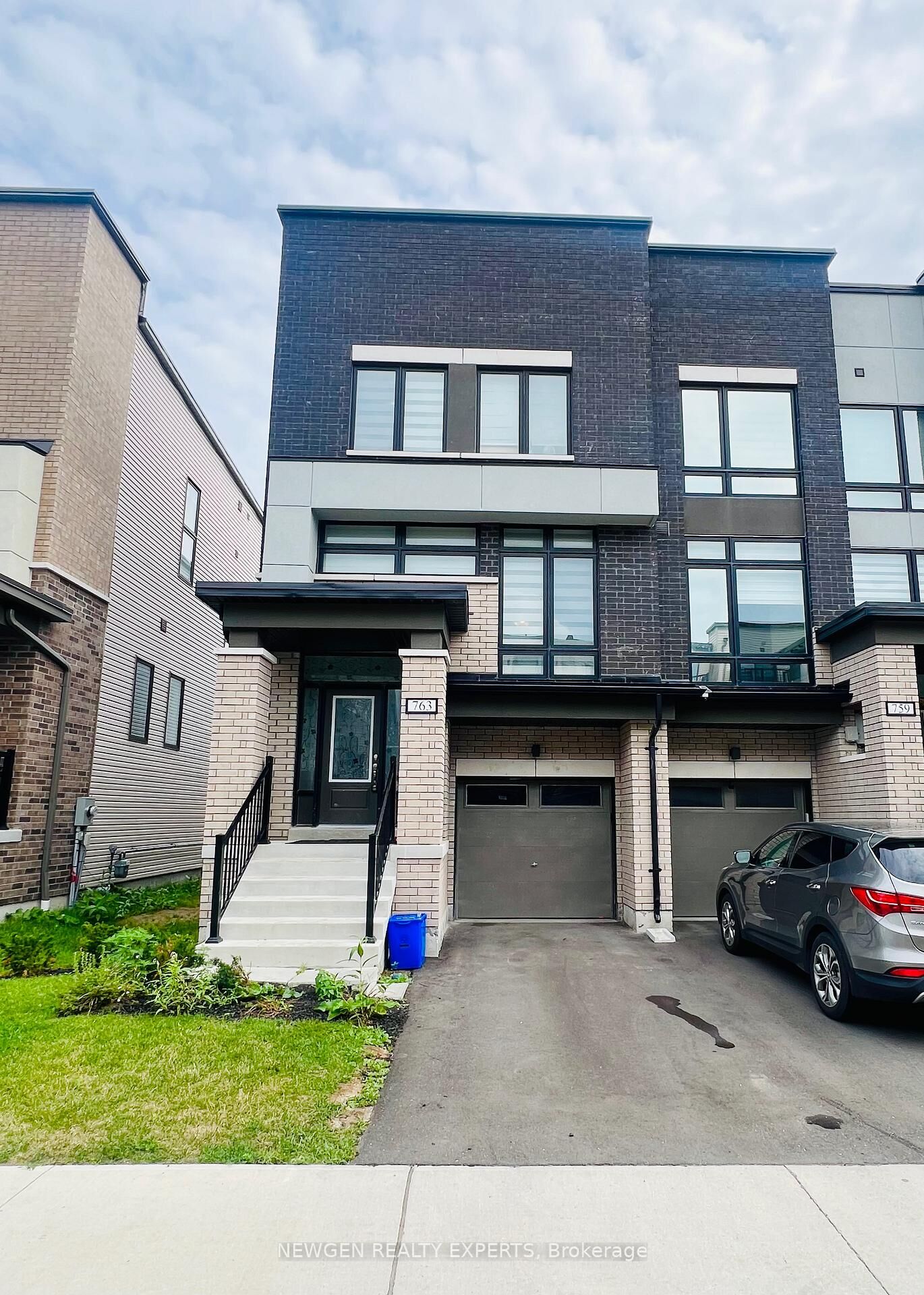 Property Photo: 763 Stanstead Path ON L1K 3G4