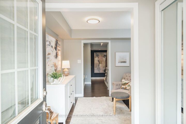 Property Photo: 275 Eves Gate ON L9E 0A2