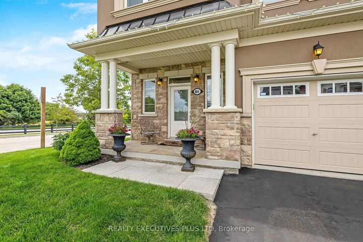 Property Photo: 86 Stillwater Crescent ON L0R 2H8