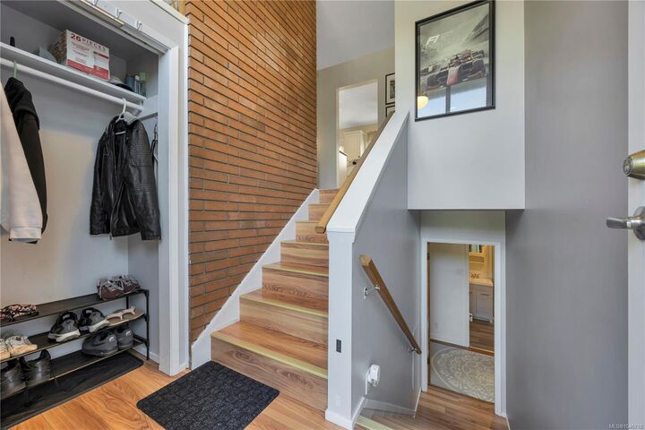 Property Photo:  195 Adams Ave  BC V9S 4R9 