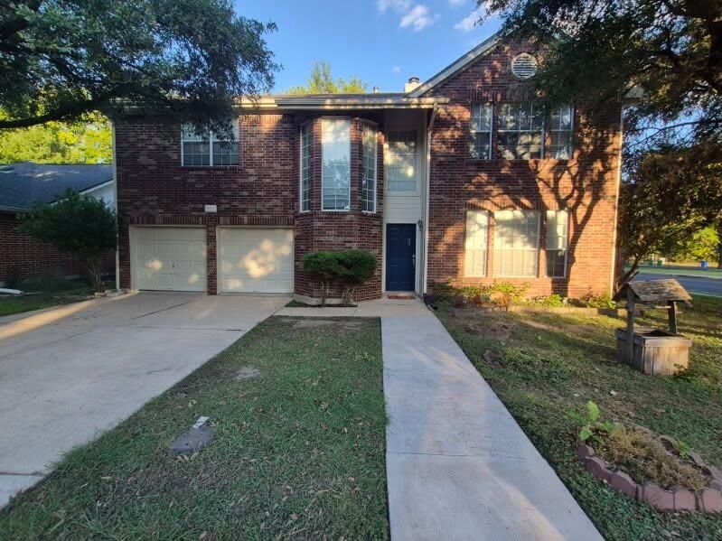 Property Photo: 16801 Langland Road TX 78660