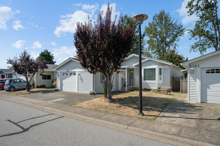 Property Photo: 5379 Regatta Way BC V4K 4R9