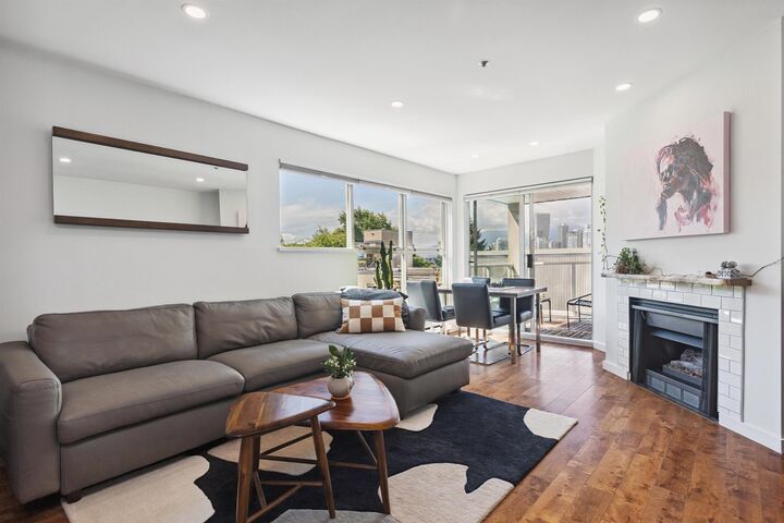 953 W 8th Avenue 105 — photo 1