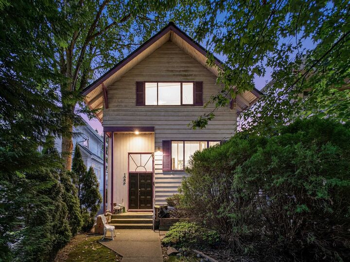 Property Photo: 122 W 17th Avenue BC V5Y 1Z6