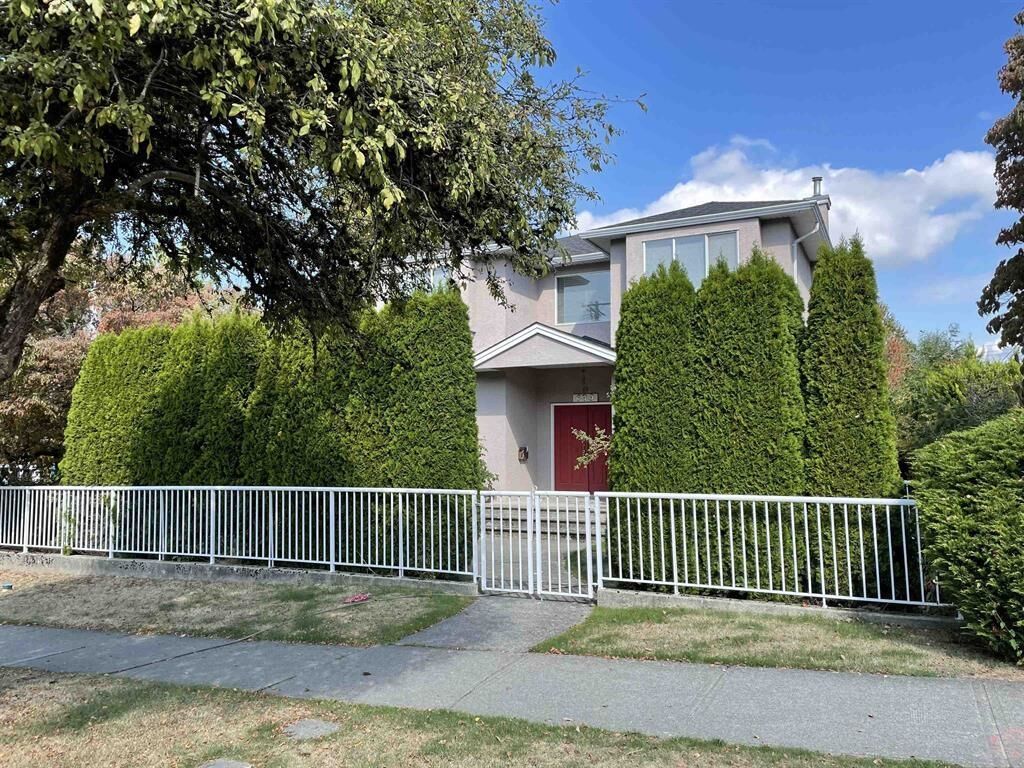 Property Photo: 699 W 29th Avenue BC V5Z 2J1