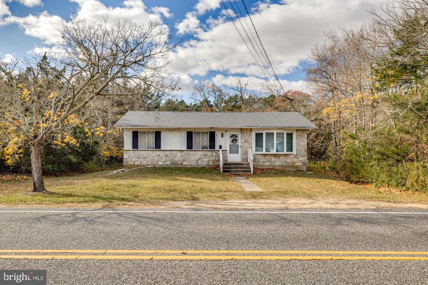 Property Photo:  63 Siegtown Road  NJ 08210 