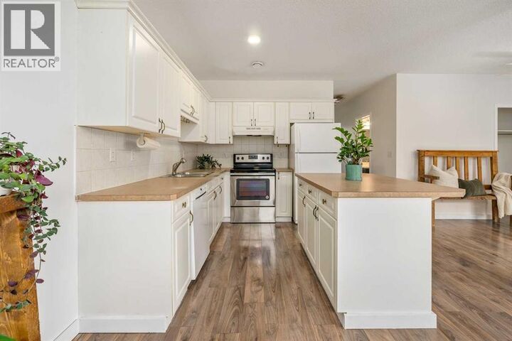 Property Photo: 116 First Street AB T4C 1Z3