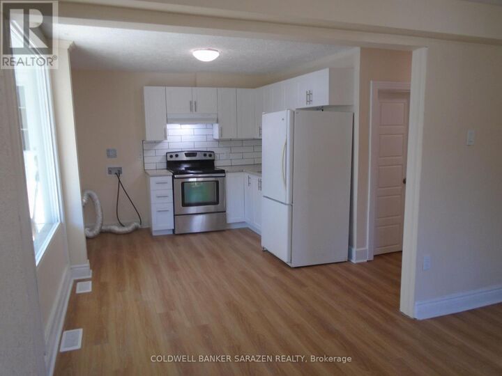 Property Photo:  383 Montfort Street North  ON K1L 5M9 