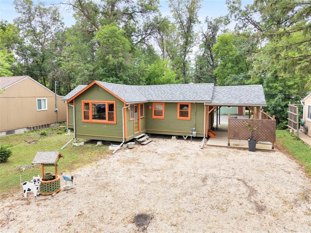 Property Photo:  20106 First (Pr 519) Avenue  MB R0C 2W0 