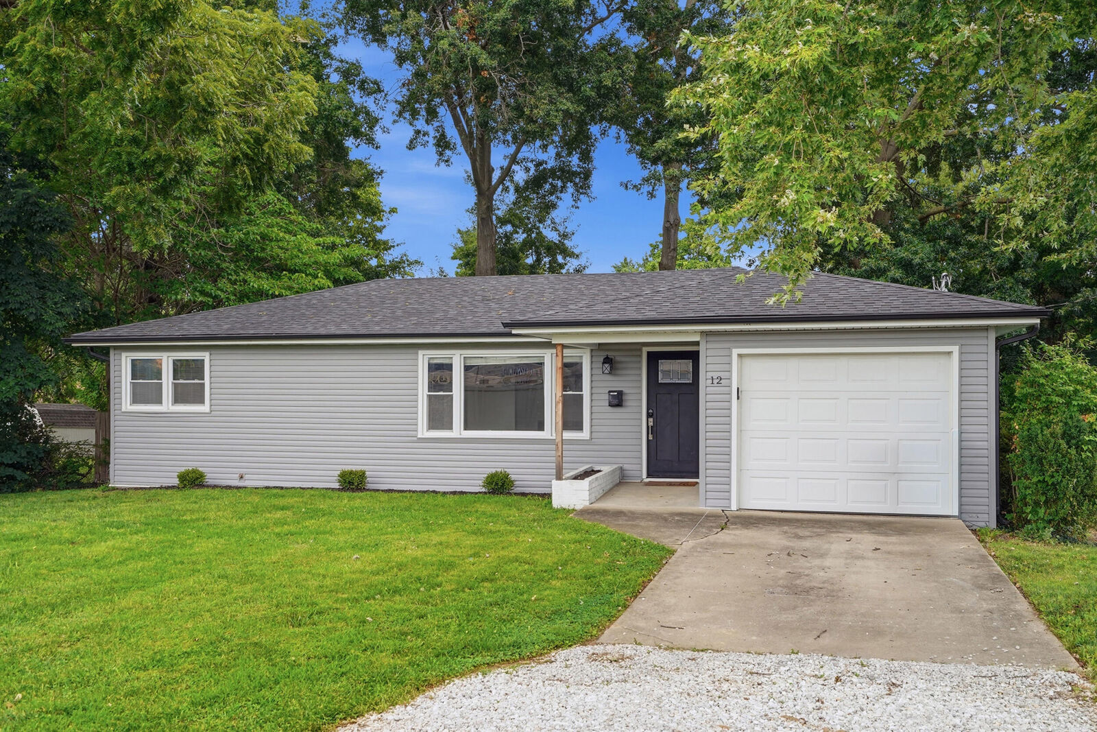 Property Photo: 12 Atkins Dr MO 65203