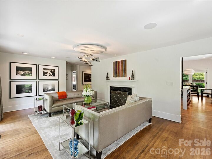 Property Photo:  943 Romany Road  NC 28203 