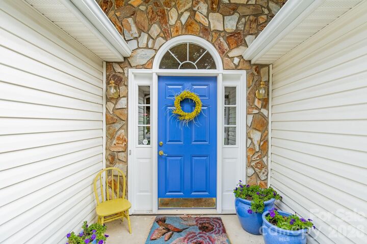 Property Photo: 4956 Bentridge Drive NW NC 28027